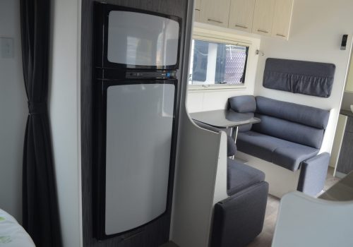 2 door fridge freezer